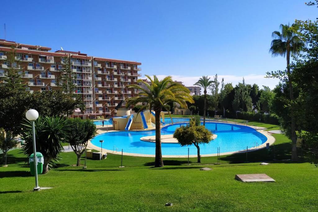 Benalmádena estudio JJupiter 250 m del mar con vistas al mar piscinas Exterior foto