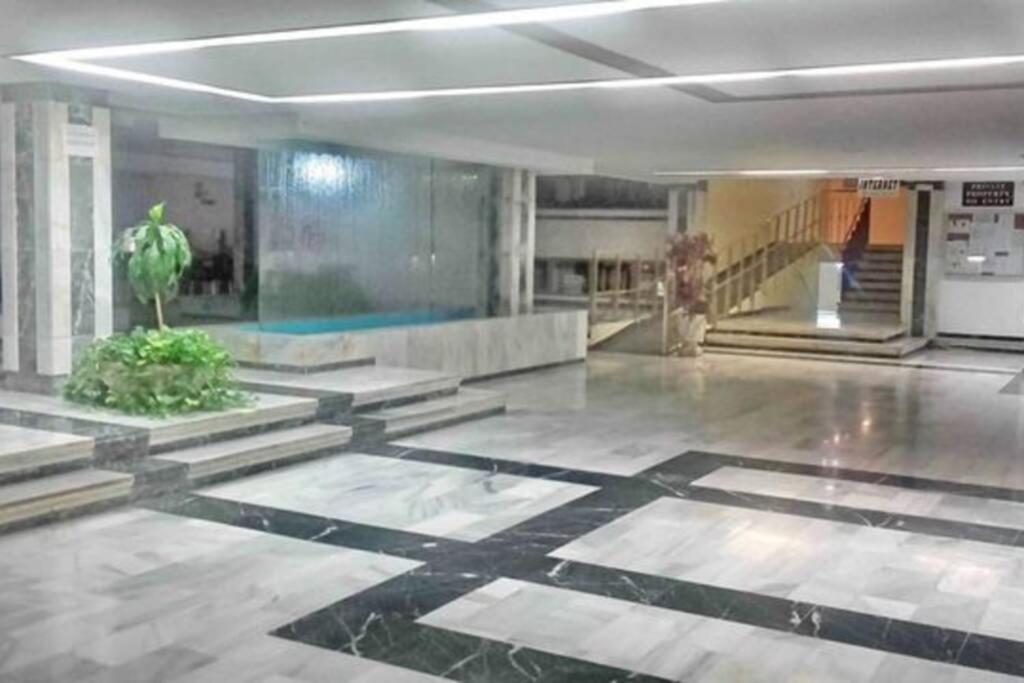 Benalmádena estudio JJupiter 250 m del mar con vistas al mar piscinas Exterior foto